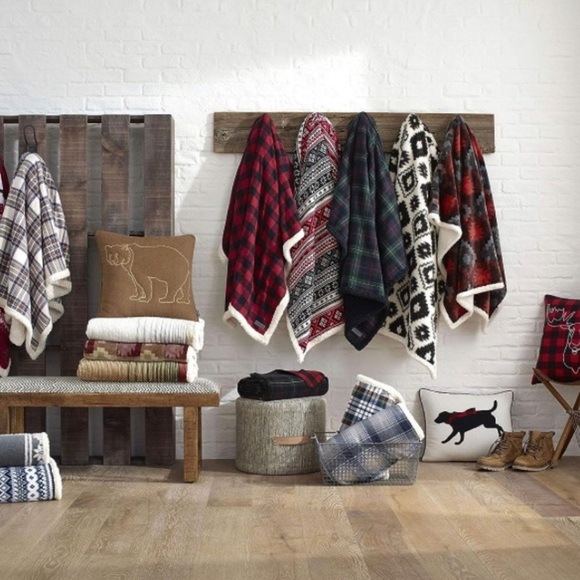 Eddie Bauer - Throw Blanket - Picture 2 of 3